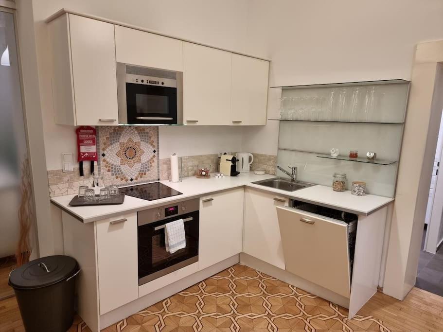 Sissi Royal Suite - Inner City 4 Bedroom Apartment Viena Exterior foto